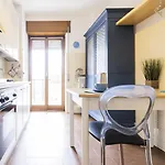 Appartamento Big Deluxe Apts Italian Style Lake&terrace