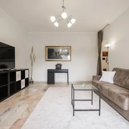 Apartment Big Deluxe Apts Italian Style Lake&terrace Lecco