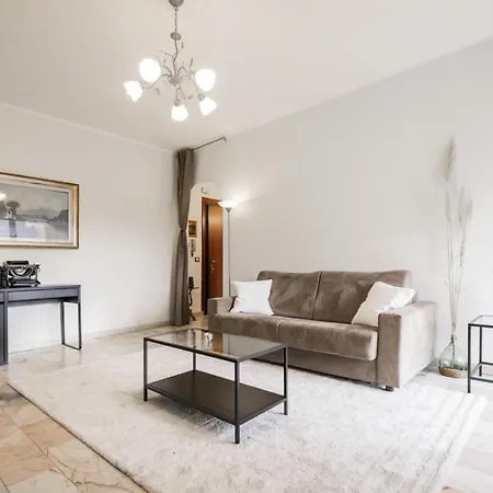 Big Deluxe Apts Italian Style Lake&terrace Apartment *