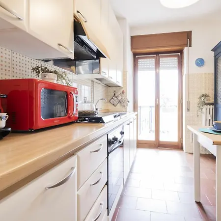 Big Deluxe Apts Italian Style Lake&terrace Apartment *